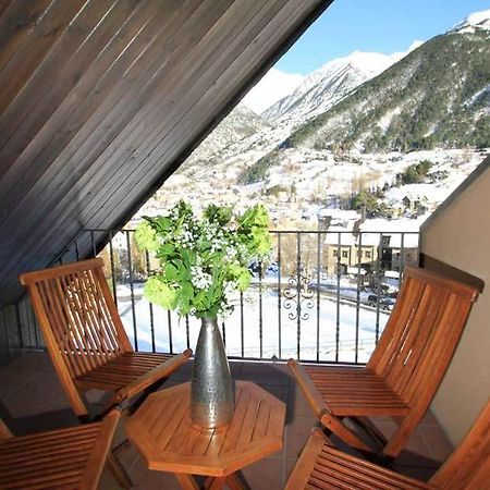 Aparthotel Sarrato Сальєнт-де-Гальєго Екстер'єр фото