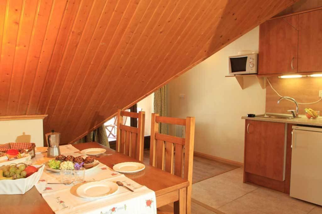 Aparthotel Sarrato Сальєнт-де-Гальєго Екстер'єр фото